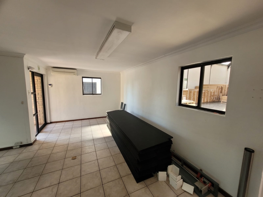 To Let Commercial Property for Rent in Montague Gardens Western Cape